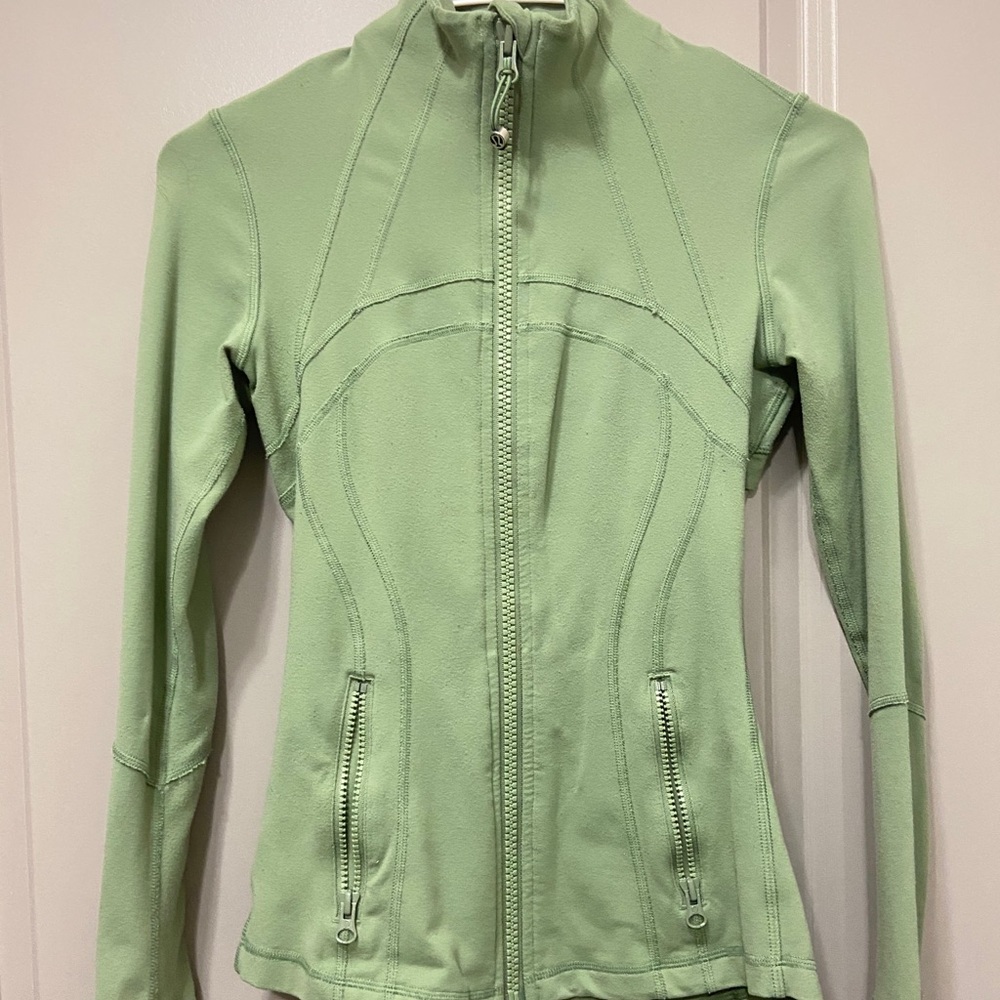 LULULEMON DEFINE JACKET WITH THUMBHOLES